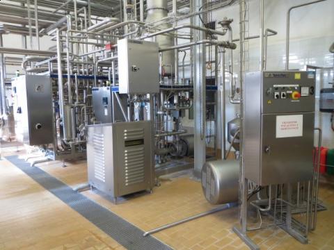 TETRA PAK 10 000 L / H MICROFILTERED MILK LINE